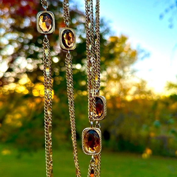 VTG 60’s Sarah Coventry Golden Embers Necklace Gold Tone w Topaz Amber Glass 52” - Picture 2 of 5